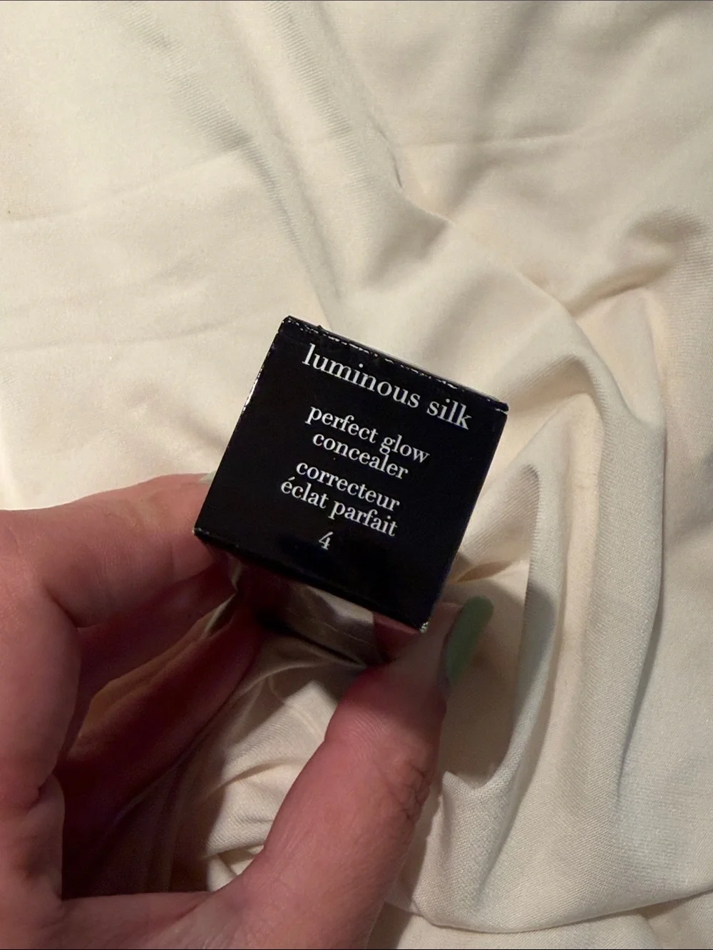 NEW Armani Luminous Silk Concealer 4